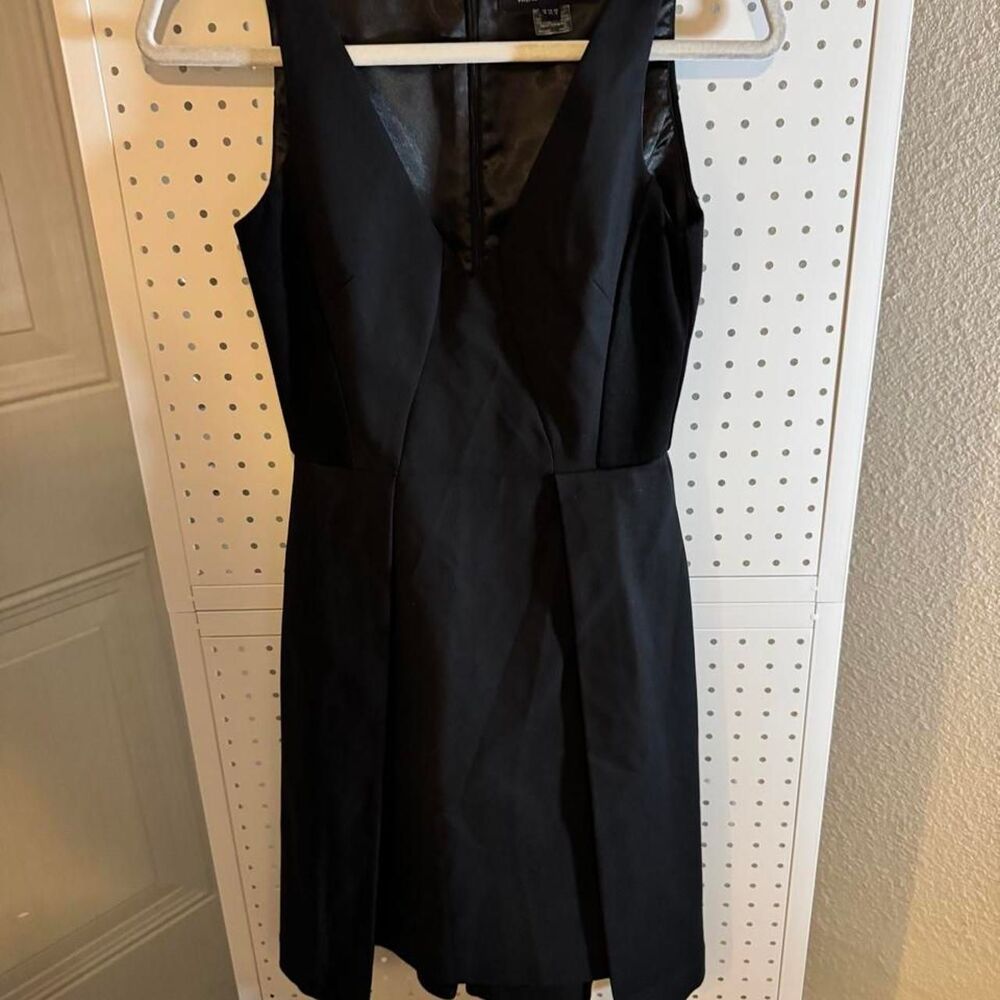 French Connection Black Deep V Neck Cocktail Dress Size 2